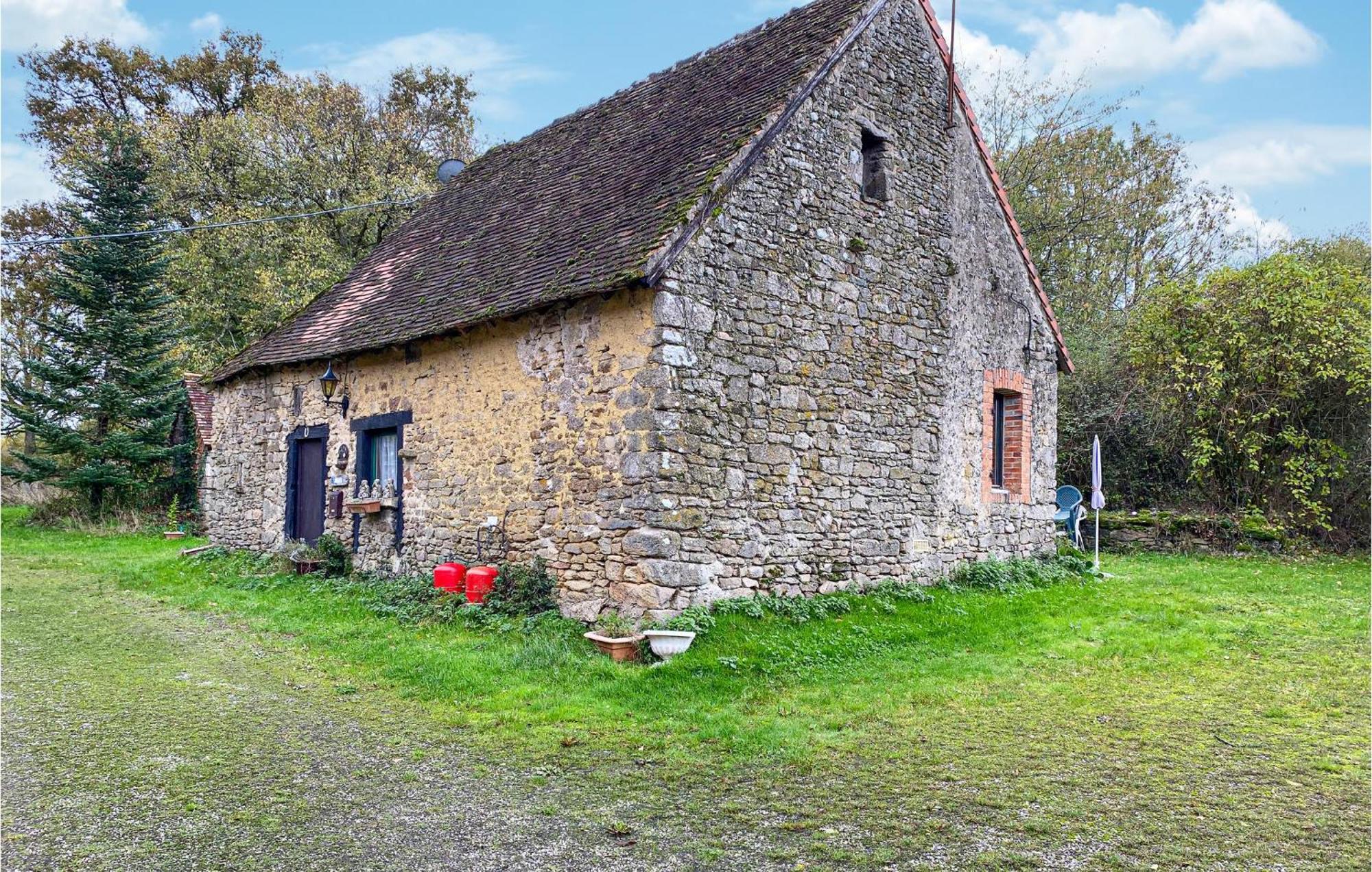 1 Bedroom Nice Home In Saint Martin Le Mault 외부 사진